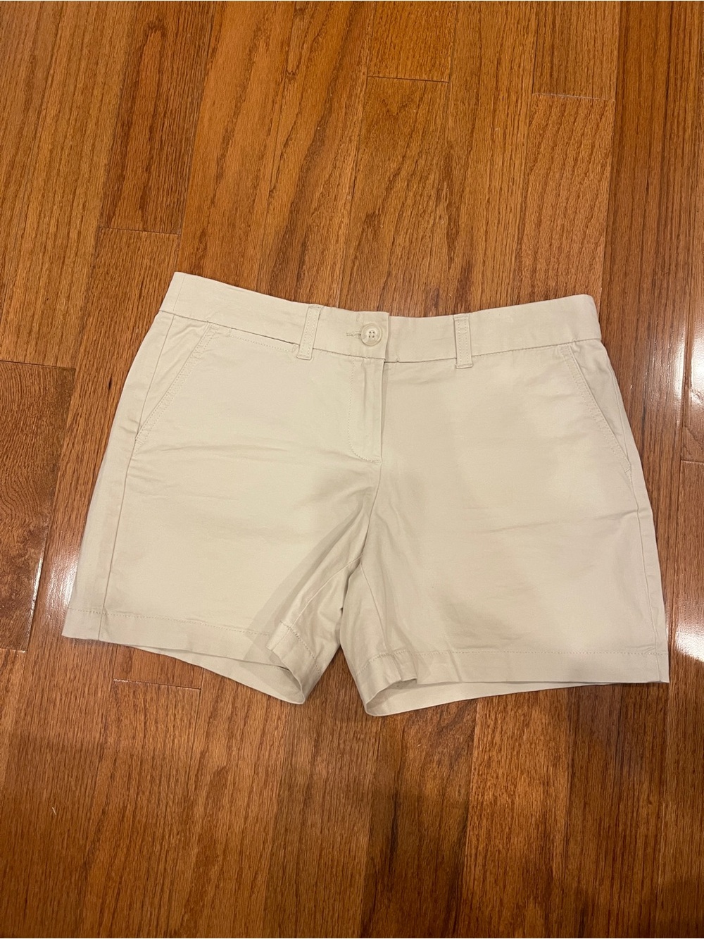 Crown & Ivy Women's Chino Khaki Shorts Size 6
